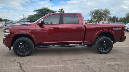 2020 RAM 2500 Laramie Crew Cab 4X4 6'4' Box