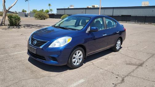 Blue Onyx 2014 Nissan Versa 1.6 SV