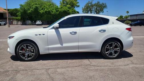 2017 Maserati Levante Base