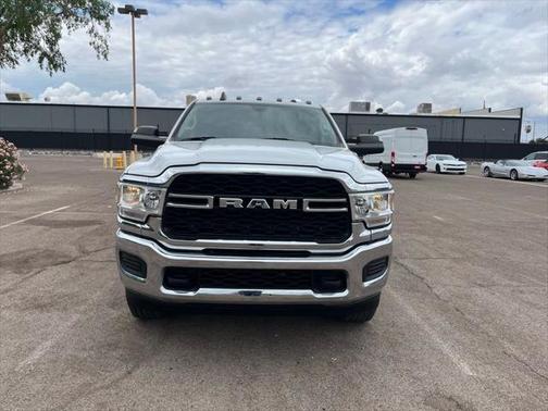 2019 RAM 2500 Tradesman Crew Cab 4x4 6'4' Box