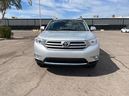 2013 Toyota Highlander SE