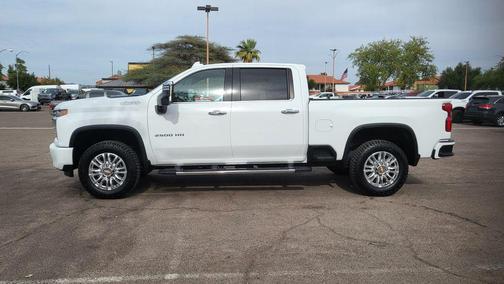 Summit White 2021 Chevrolet Silverado 2500 High Country