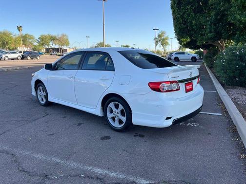 2012 Toyota Corolla LE