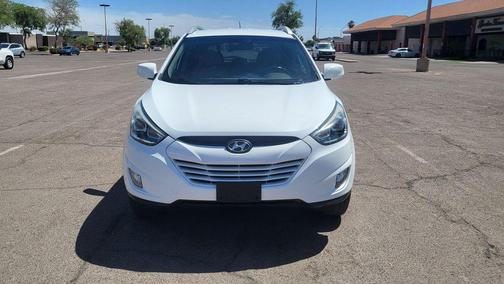 Winter White 2014 Hyundai TUCSON SE