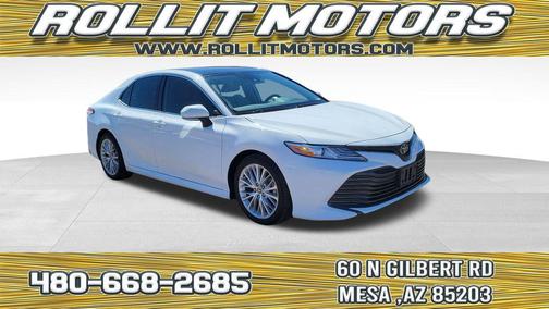 Super White 2020 Toyota Camry XLE