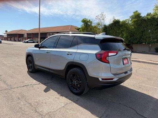 2024 GMC Terrain AWD AT4