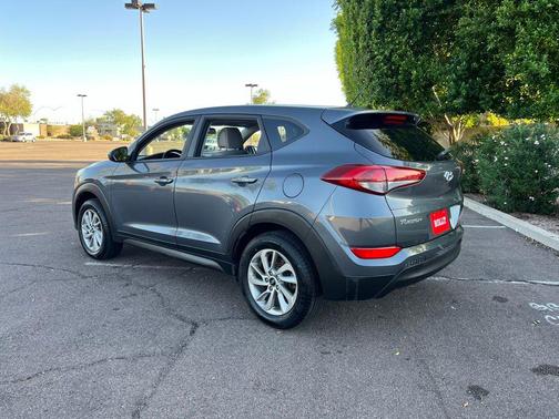 2018 Hyundai TUCSON SE
