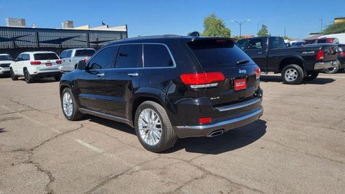 Diamond Black Crystal Pearlcoat 2018 Jeep Grand Cherokee Summit