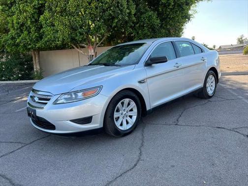 2011 Ford Taurus SE