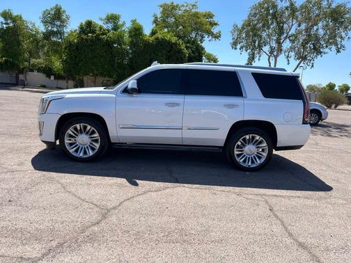 2016 Cadillac Escalade Platinum