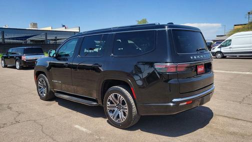 Diamond Black Crystal Pearlcoat 2024 Jeep Wagoneer Series II 4x4
