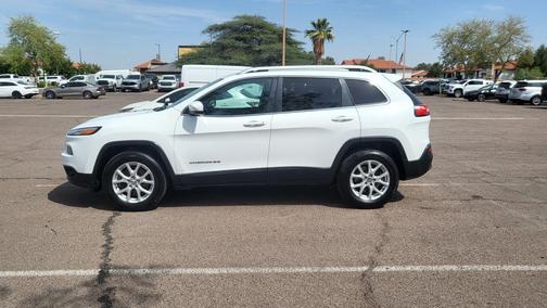 Bright White Clearcoat 2015 Jeep Cherokee Latitude