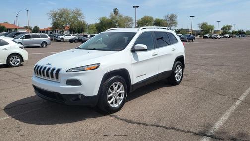 Bright White Clearcoat 2015 Jeep Cherokee Latitude