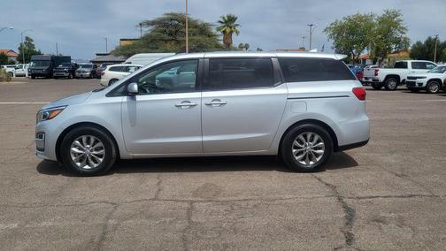 Silky Silver 2019 Kia Sedona LX
