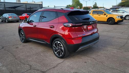 Cherry Red Tintcoat 2022 Chevrolet Bolt EUV FWD Premier