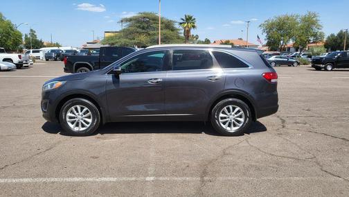 Platinum Graphite 2018 Kia Sorento LX