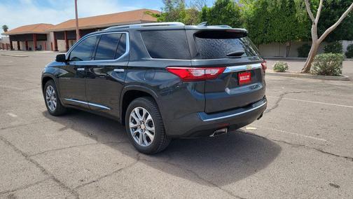 Graphite Metallic 2020 Chevrolet Traverse Premier