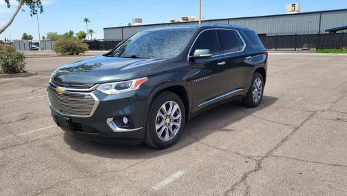 Graphite Metallic 2020 Chevrolet Traverse Premier