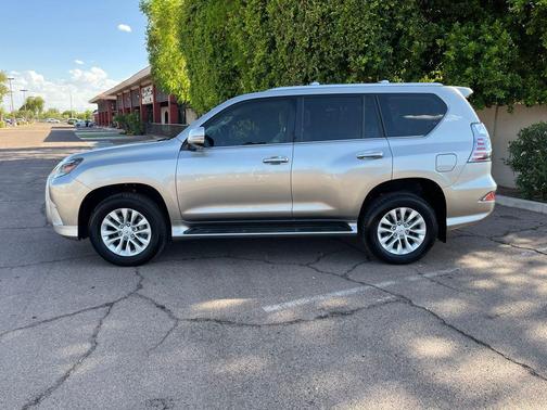 2023 Lexus GX 460 Premium