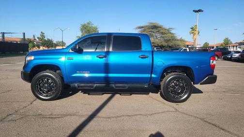 Blazing Blue Pearl 2018 Toyota Tundra SR5