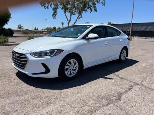 2018 Hyundai ELANTRA SE