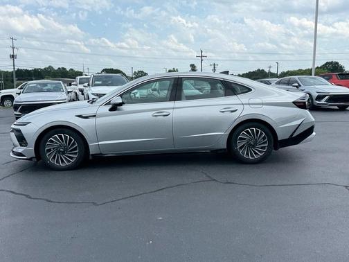 2025 Hyundai SONATA Hybrid Limited