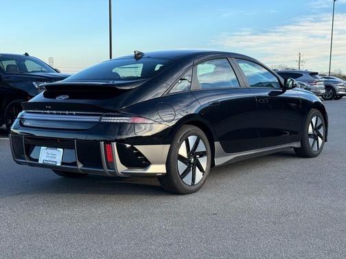 2025 Hyundai IONIQ 6 SE