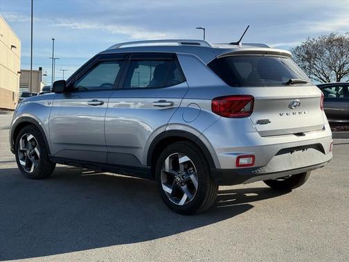 2023 Hyundai VENUE SEL