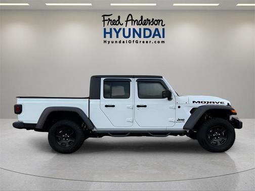 2022 Jeep Gladiator Mojave