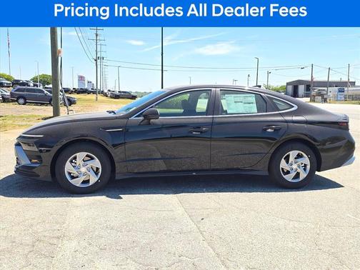 Black 2026 Hyundai SONATA SE