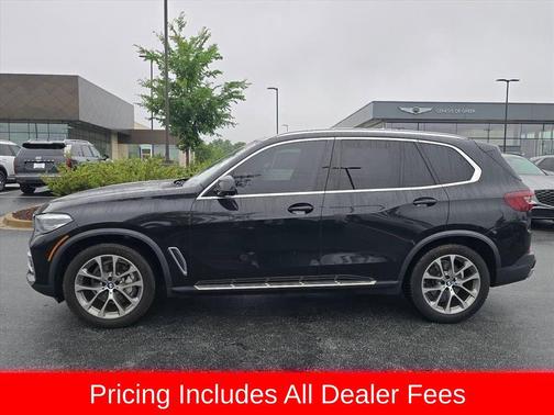 Black Sapphire Metallic 2022 BMW X5 xDrive40i