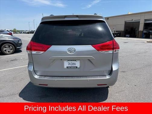 Silver Sky Metallic 2013 Toyota Sienna XLE