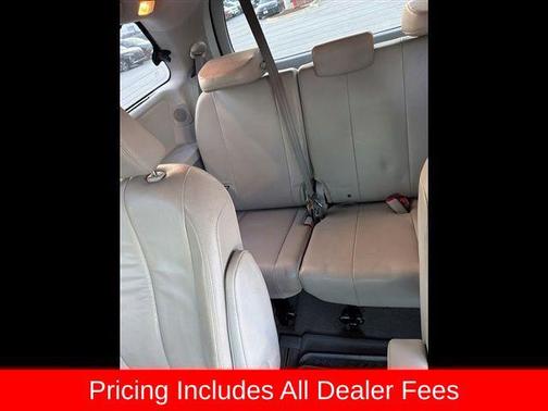 Silver Sky Metallic 2013 Toyota Sienna XLE