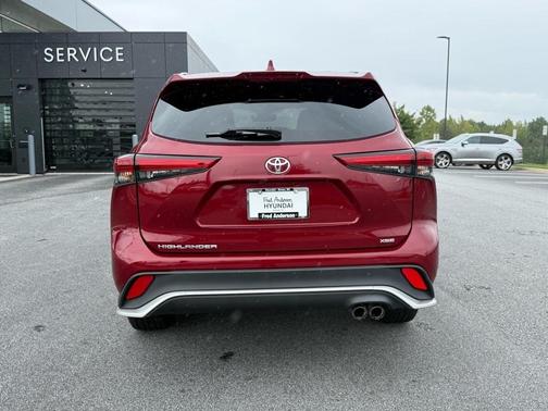 2022 Toyota Highlander XSE