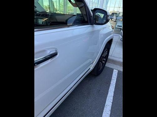 Super White 2015 Toyota 4Runner Limited