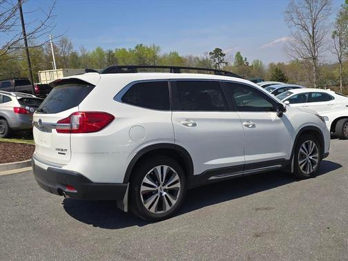 Crystal White Pearl 2020 Subaru Ascent Limited 7-Passenger