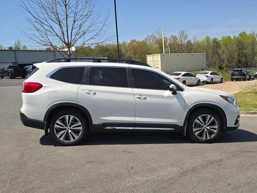 Crystal White Pearl 2020 Subaru Ascent Limited 7-Passenger