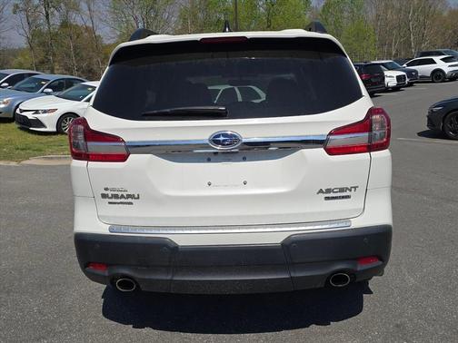 Crystal White Pearl 2020 Subaru Ascent Limited 7-Passenger