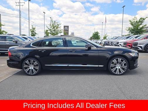 Onyx Black Metallic 2023 Volvo S90 B6 Ultimate