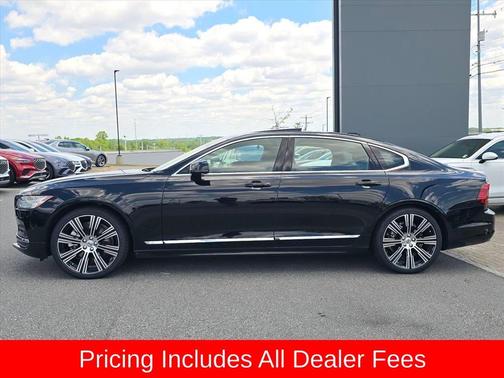 Onyx Black Metallic 2023 Volvo S90 B6 Ultimate
