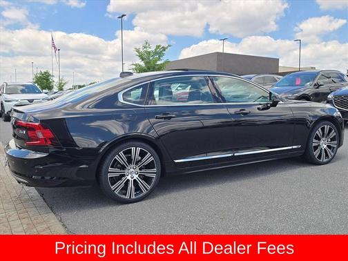 Onyx Black Metallic 2023 Volvo S90 B6 Ultimate