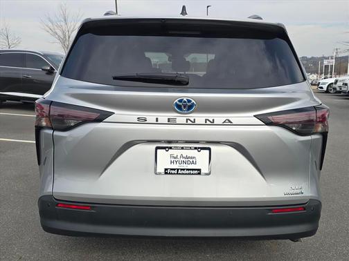 2024 Toyota Sienna XLE