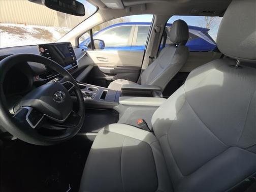 2024 Toyota Sienna XLE