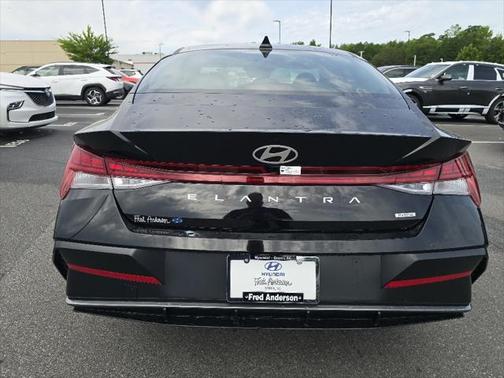 2025 Hyundai ELANTRA HEV Limited