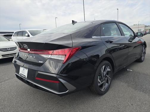 2025 Hyundai ELANTRA HEV Limited