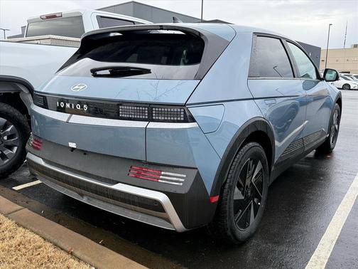 2026 Hyundai IONIQ 5 SE