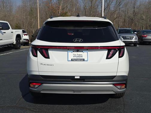 2026 Hyundai TUCSON SEL Premium