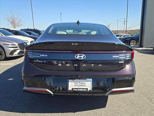 2026 Hyundai SONATA Hybrid Limited