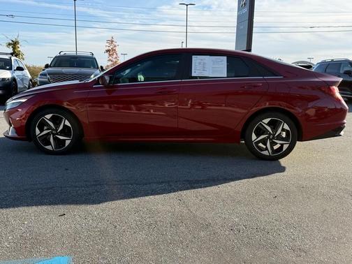 2023 Hyundai ELANTRA Limited