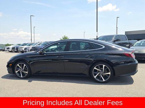 Onyx Black 2023 Hyundai SONATA SEL Plus